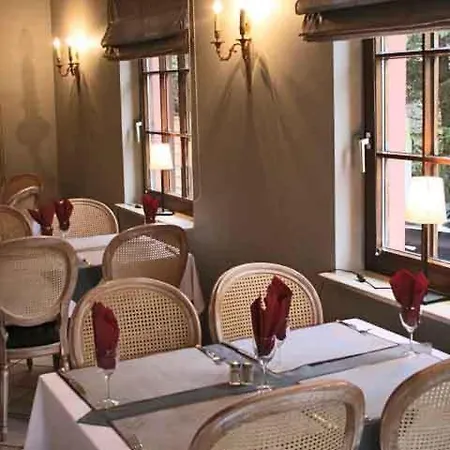 Hotel Il Castello Borghese 3*