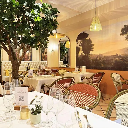 Casa Borghese Hotel 3*