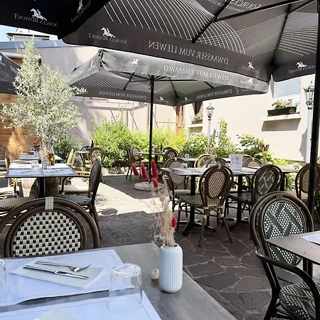 Casa Borghese Hotel 3*