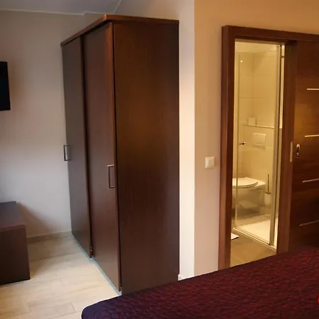 Il Castello Borghese Hotel 3*